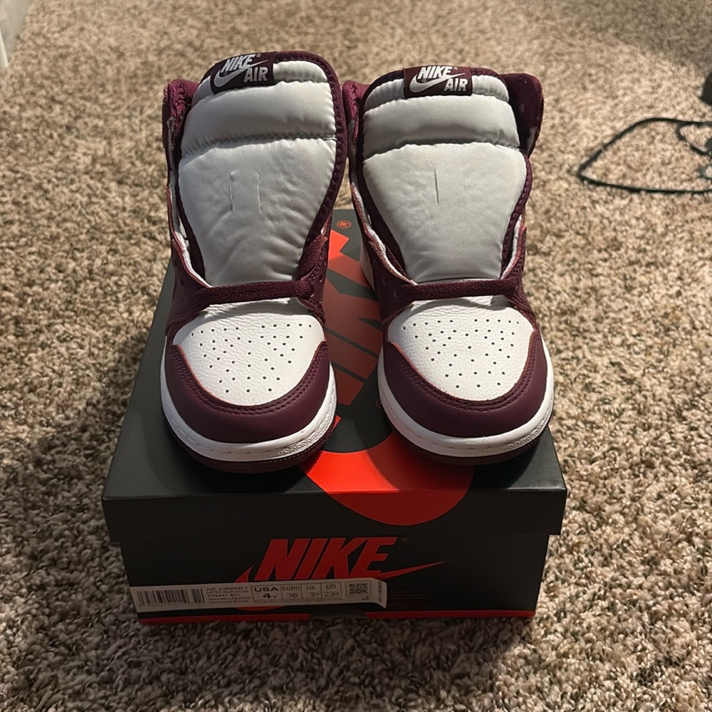 Retro 1 bordeaux 
Brand new 
Size 4y